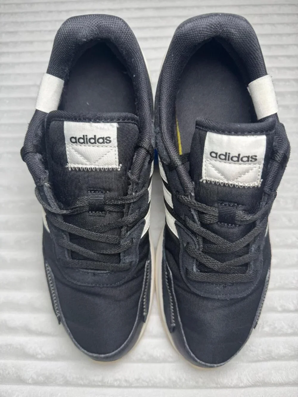 Adidas Women's Retro‎ Run Style Black with white Sneakers Size 9